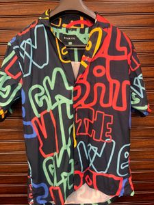 Bold Graphic Print Short Sleeve Shirt