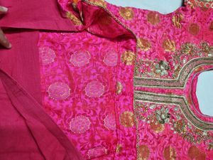 Pink &amp; Golden Kurti