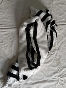 Striped Cropped Knit Top