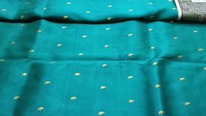 🚨 Urgent Sale🚨Green Silk Saree with Gold Border