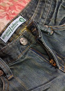 Y2k Vintage denim Short ⭐️(Trendy)