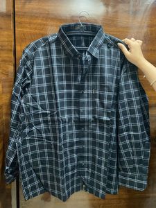 Men's Classic Plaid Button-Up Shirt