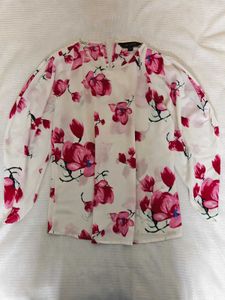 🆕 Chic Floral Bell Sleeves Top