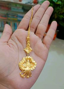 Gold Maang Tikka