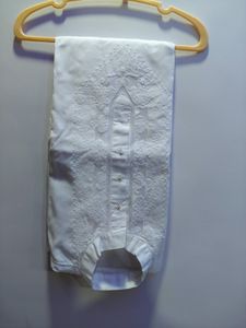 Elegant White Embroidered Kurta