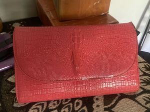 dragon pink sling bag