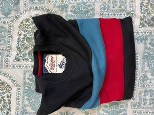 4 set/ 3 size’s Sweatshirts Bundle