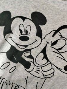 Mickey &amp; Pluto Graphic Print T-Shirt 🫶