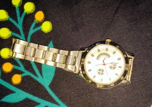 couple watch