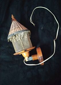 Wood Lamp
