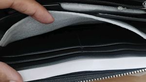 Michael Kors Kent long Wallet- 100% Original