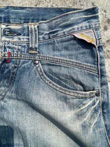 Distressed Wash Jeans