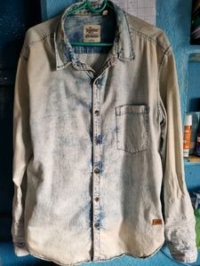 Roadster Men Blue Faded Pure Cotton Casual Denim Shirt || 'L' Size