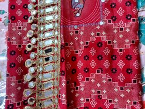 Vibrant Pink Bandhani Saree with Mirror Work