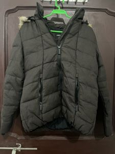 Stylish Padded Jacket with Fur Hood