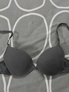 H&M Grey lace bra - 32C