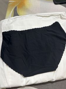Comfortable Black Lace Trim Briefs