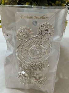 Combo of 2 pair new earings