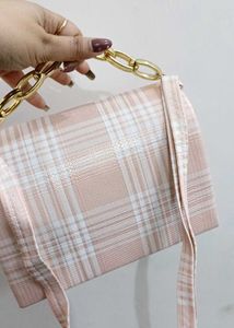 Da Milano Bag - Stylish Plaid Design