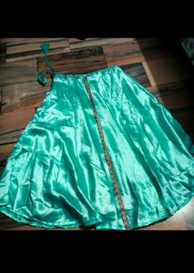 Beautifull Satin Ethnic Skirt size issue