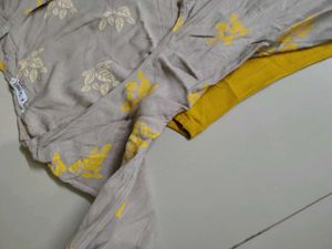 Branded Quality Kurta With Detachable Shrug