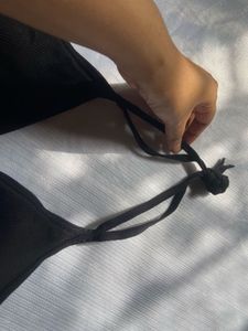 black sports bra