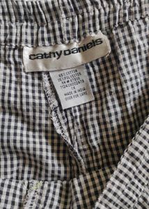 Checked Capri Pants