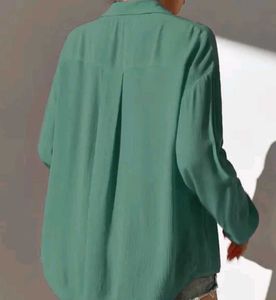 Elegant Green Button-Down Shirt