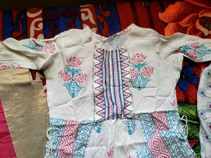 White Kurta Set with Floral Print