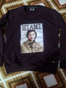 Maroon Graphic Print Sweatshirt