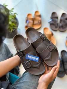 BIRKENSTOCK