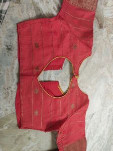 Elegant Beige Saree with Red Blouse Piece