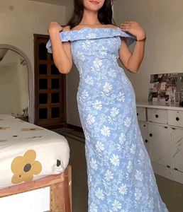 Elegant Off-Shoulder Floral Maxi Dress
