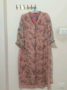 Elegant Pink Floral Kurta Set