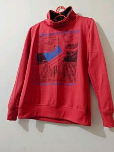 Red Graphic Print Sweatshirt for winters