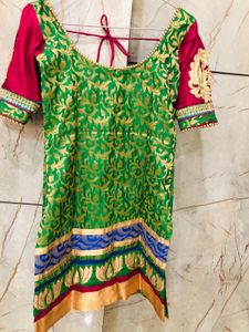 stich Green &amp; Gold Embroidered Kurta set