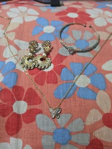 Sparkling Butterfly Necklace and Earrings Set
