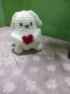 Handmade Crochet pompompurin with Heart