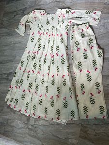 White Floral Print Kurta Set