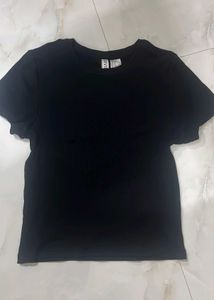 Classic Black Ribbed Fitted T-Shirt