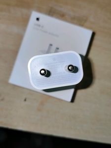 Apple Iphone 20w power adapter 6 month warranty