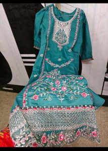 New of my shop 2 colour one kurti price 700
