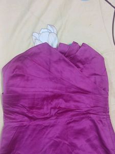 Elegant Strapless Fuchsia Top