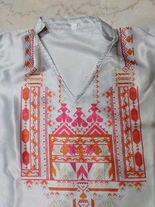 🤍✨white Embroidered Silk Kurta