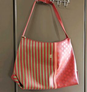 Stylish Striped Shoulder Handbag