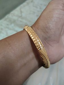 Gold-toned Bangle Set