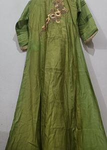 Embroidered Green gown set🦚