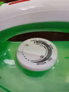 Agaro Steam Iron