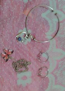 Charming Jewelry Set - Bracelet, Necklace, Rings