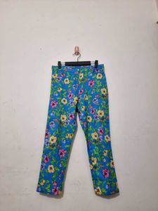 Floral Print Cropped Pants